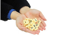 Шахматы набора деятельности при ASTM F963 магнитные установили письма скрэббл кроют игрушку черепицей доски